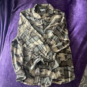 Susina Women’s 2X Button Down Long Sleeve Top